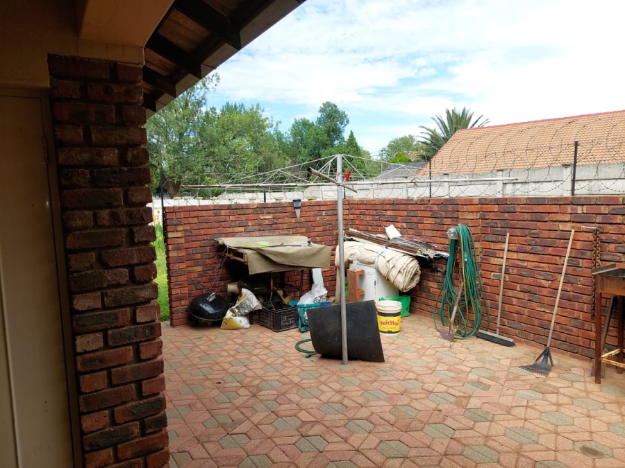 To Let 3 Bedroom Property for Rent in Meiringspark North West